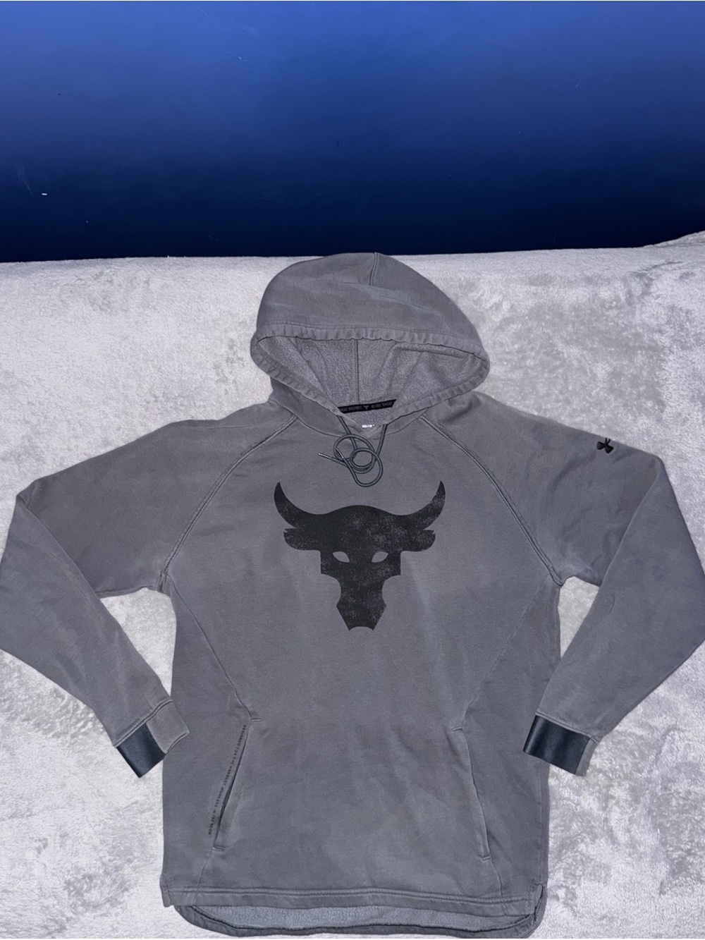 Mens Under Armour Project Rock Gray Bull Logo Hoodie